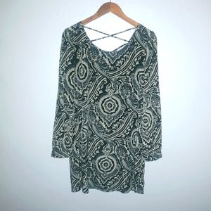 Blue Pepper M/L Long Sleeved Shift Lined Mini Dress Black Creme Paisley Pattern